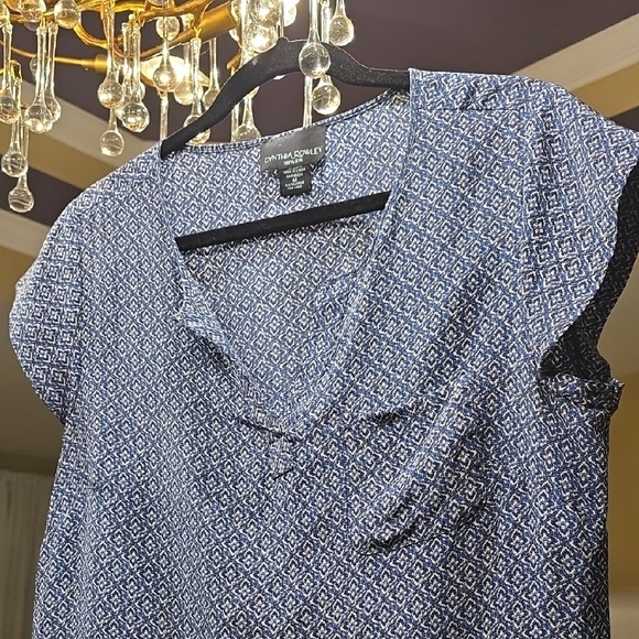 Cynthia Rowley Silk Blue Geometric Blouse - Picture 3 of 12